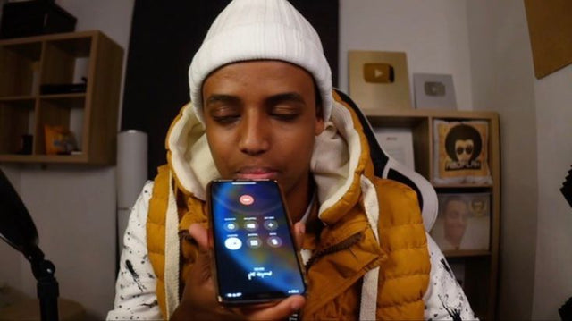 أبو فلة: من مُحب للألعاب إلى رمز للعمل الخيري